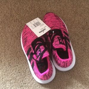Girls adidas swift run c size 12k.